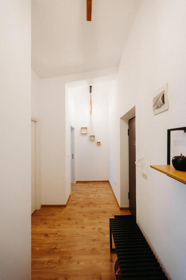 Appartement Modern Loft One à Suceava Extérieur photo